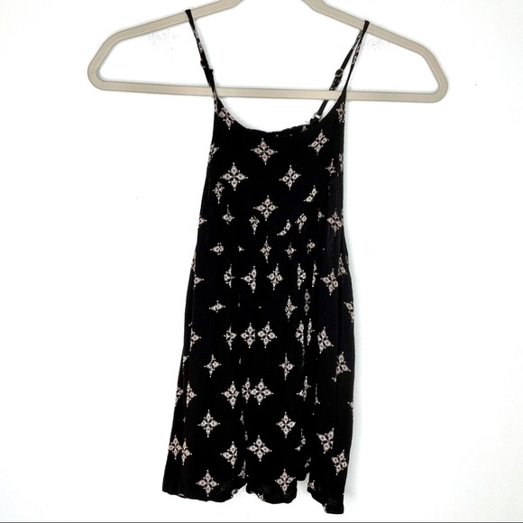 3/$25 Aeropostale Black Diamond Racerback Rayon Cropped Swing Tank Women’s Small - Picture 11 of 11